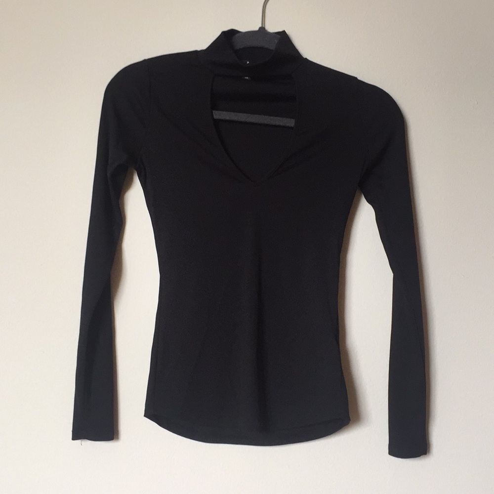 Lulus Back peep hole top